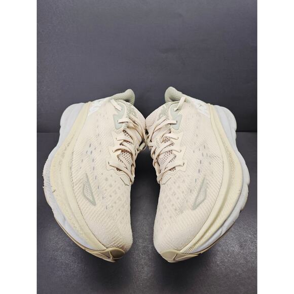 Hoka Men 11 Comfy footwear main image 9